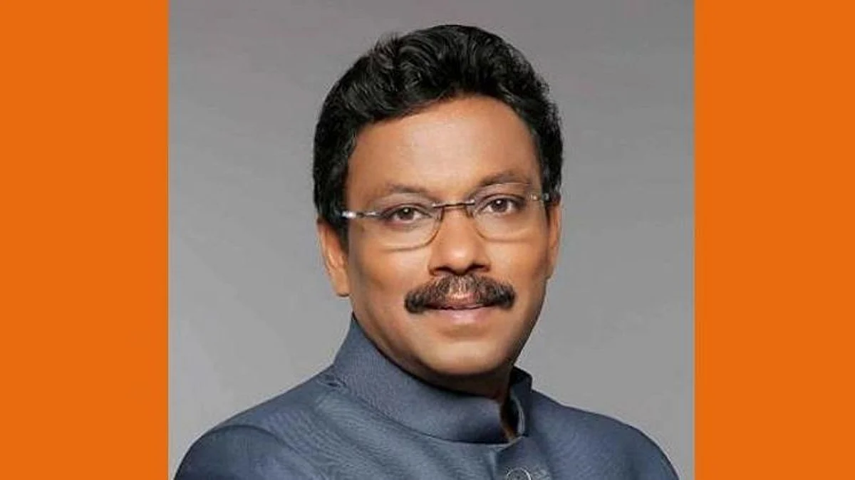 विनोद तावडेंची परफेक्ट खेळी : बहुमत नसताना मिळविले महापौरपद