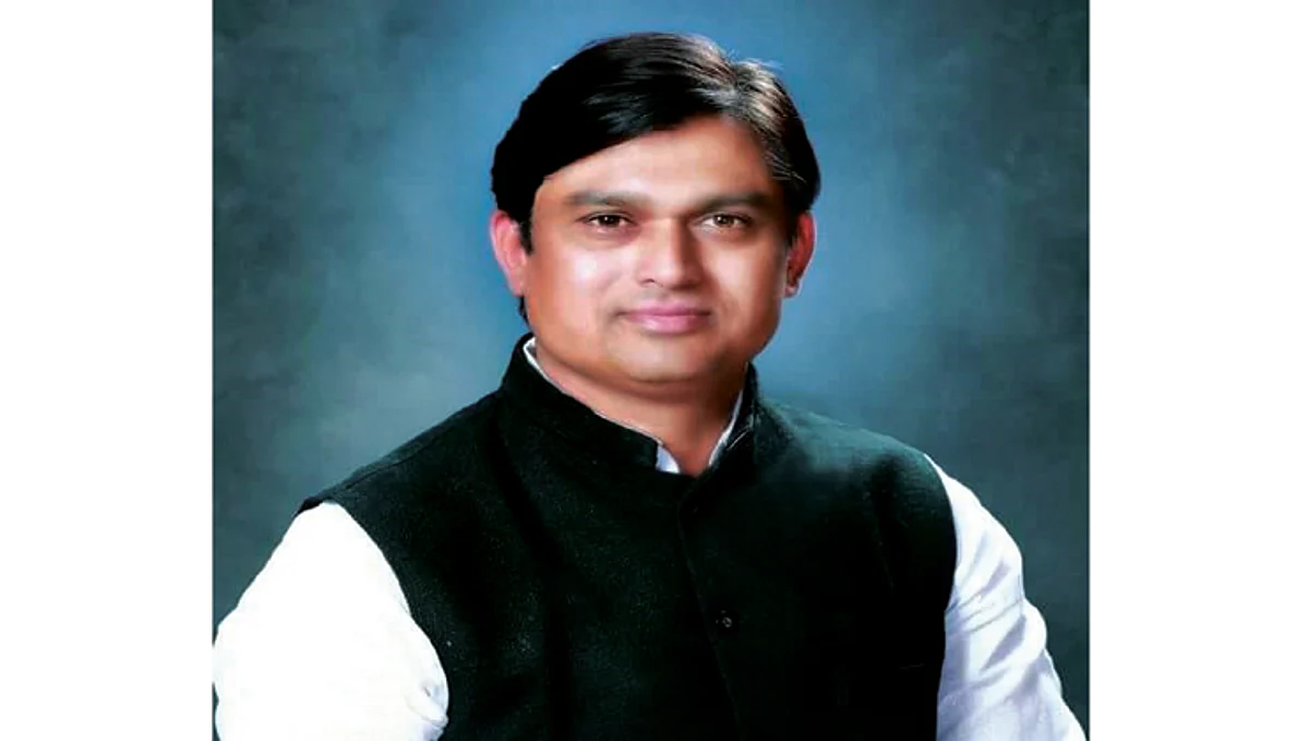 `रयत शिक्षण` आम्हा सातारकरांच्या ताब्यात हवी : आमदाराची थेट मागणी