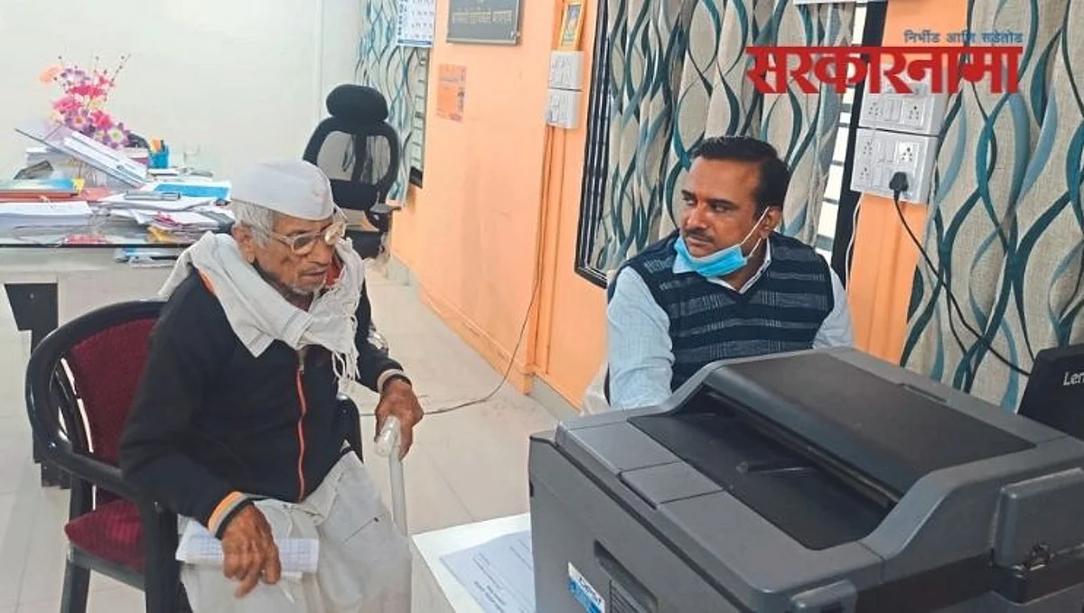 तहसीलदारांच्या आपुलकीने `त्या` ज्येष्ठाने आत्महत्येचा विचार सोडला!