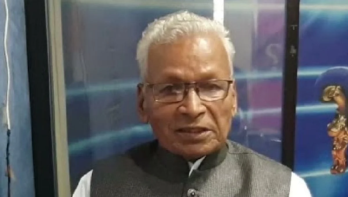 दशरथ सावंत म्हणाले, सीताराम गायकर हे गांडुळांचे नेते...