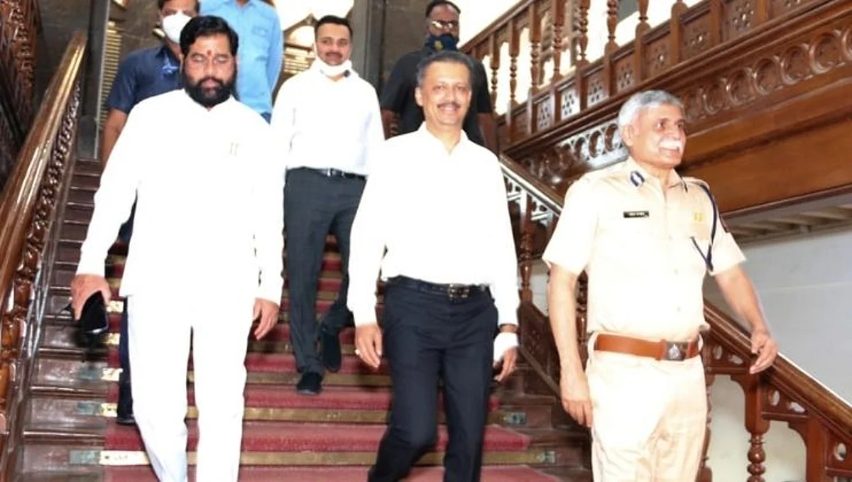एकनाथ शिंदे अन् मिलिंद नार्वेकरांनी संजय पांडेंची भेट घेत काय सांगितलं?