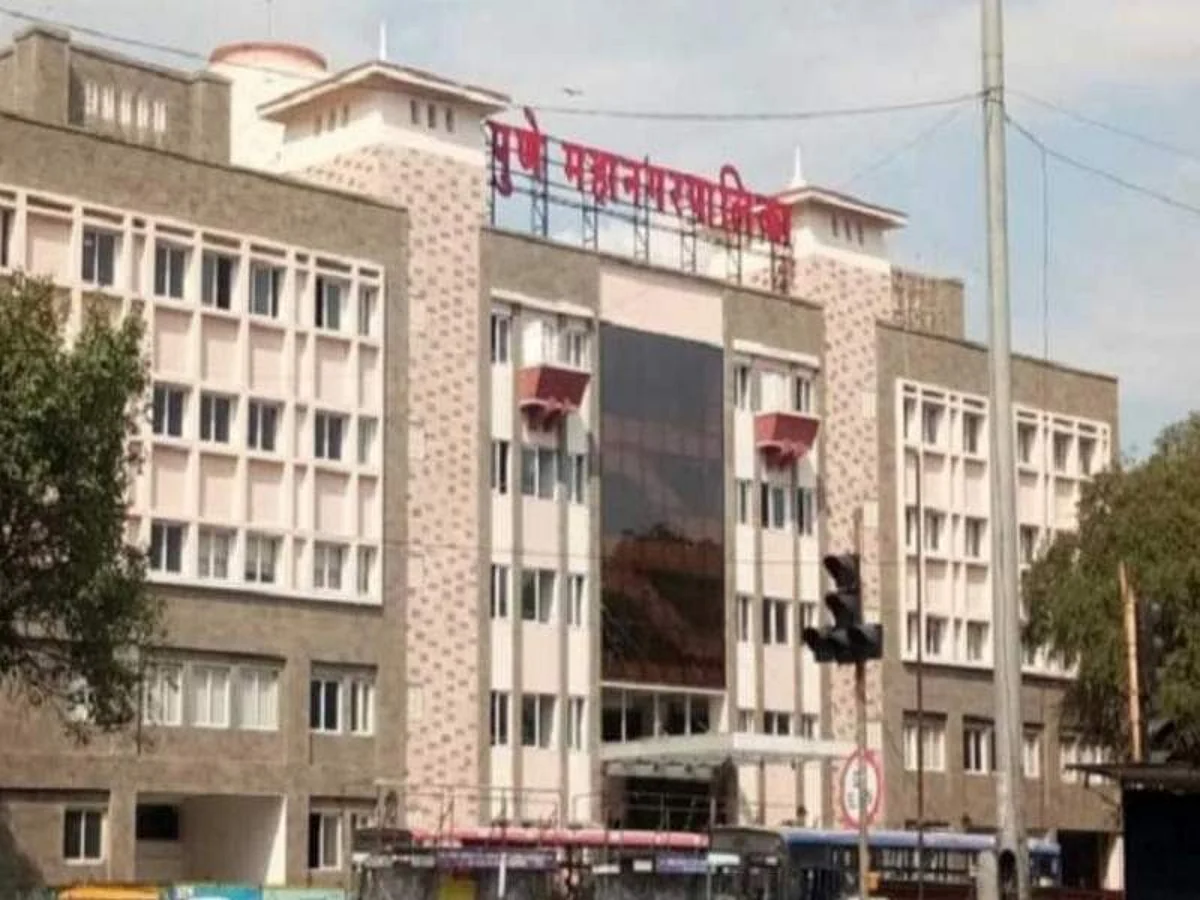 पालिकेचे मेडिकल काॅलेज धनदांडग्यांकडे देऊ नका; गरिबांच्या मुलांना डाॅक्टर होऊ द्या!