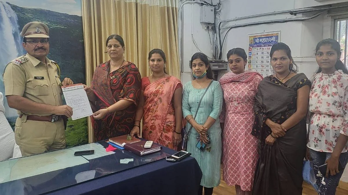 दीपाली सय्यद यांच्यावर राजद्रोहाचा गुन्हा दाखल करा... भाजप महिला मोर्चाची मागणी