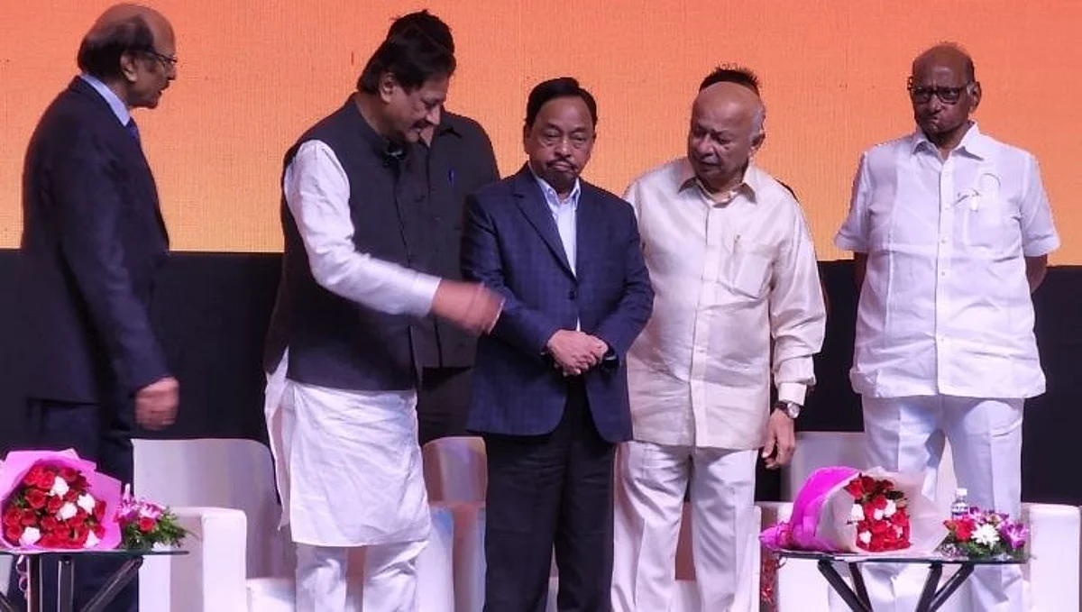 अनुभवी नेत्यांनी चुकेल त्यांचे कान धरले पाहिजेत! पवारांसमोरच राणेंनी केली तक्रार