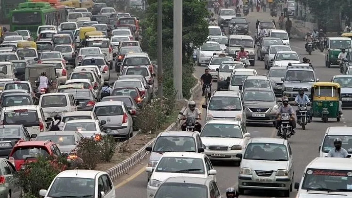 वाहनचालकांना दणका! आधी पेट्रोल, डिझेल अन् आता 'पीयूसी' महागली