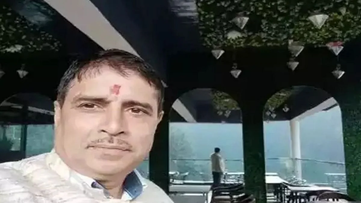 धक्कादायक! माजी परिवहन मंत्र्याची गोळी झाडून आत्महत्या
