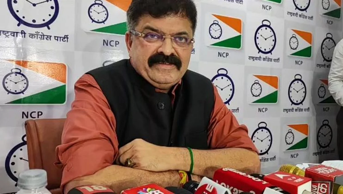 राज ठाकरे पुरंदरेंची कादंबरी वाचत मोठे झाले, त्यामुळे ते असेच बोलणार...