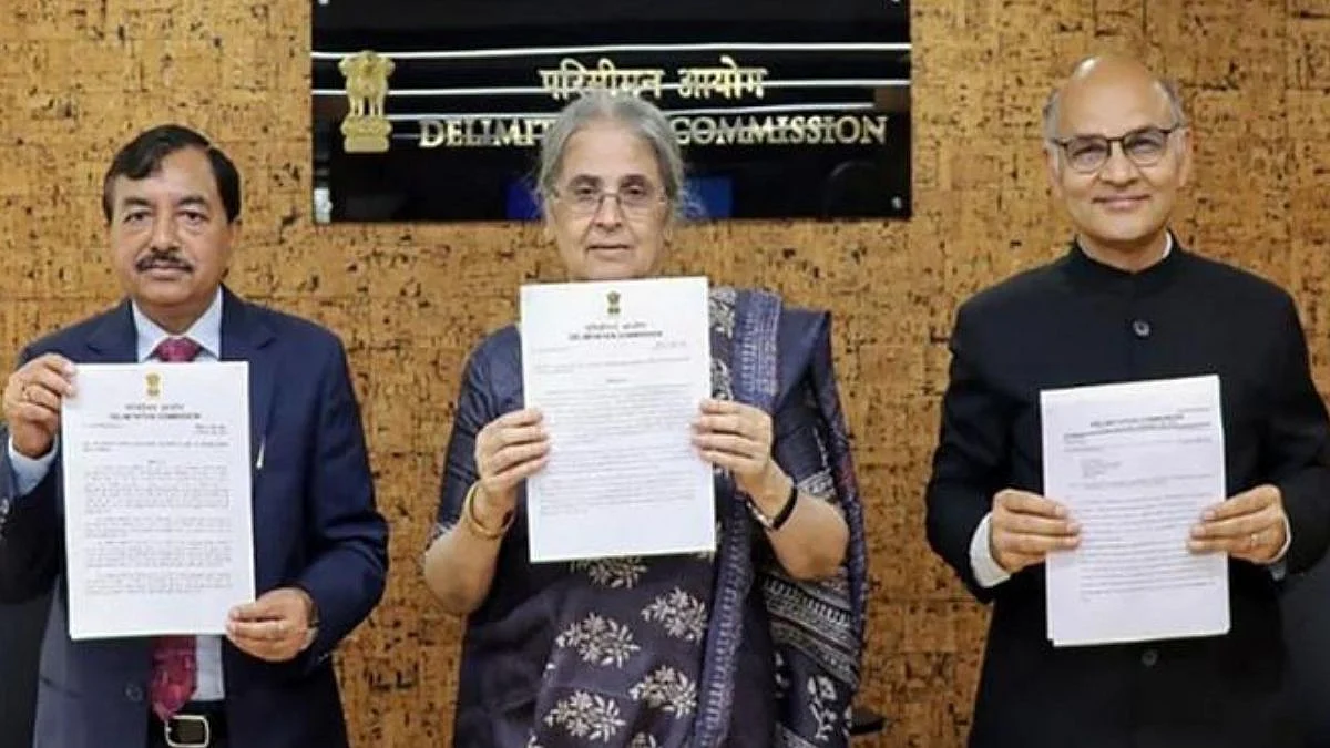 पहिल्यांदाच मिळणार काश्मिरी पंडितांना आरक्षण ; परिसीमन आयोगाची शिफारस