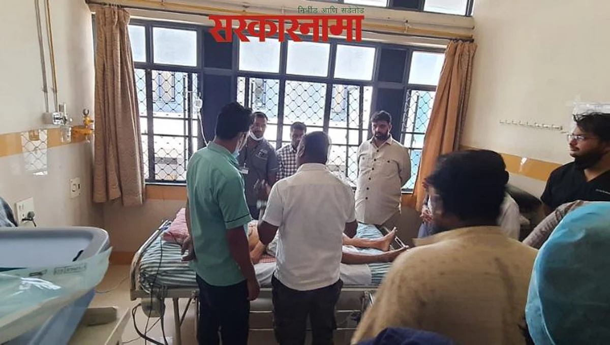 दोन इंच जास्त उंचीच्या सायकलमुळे भिडेगुरुजी धोतर अडकून पडले
