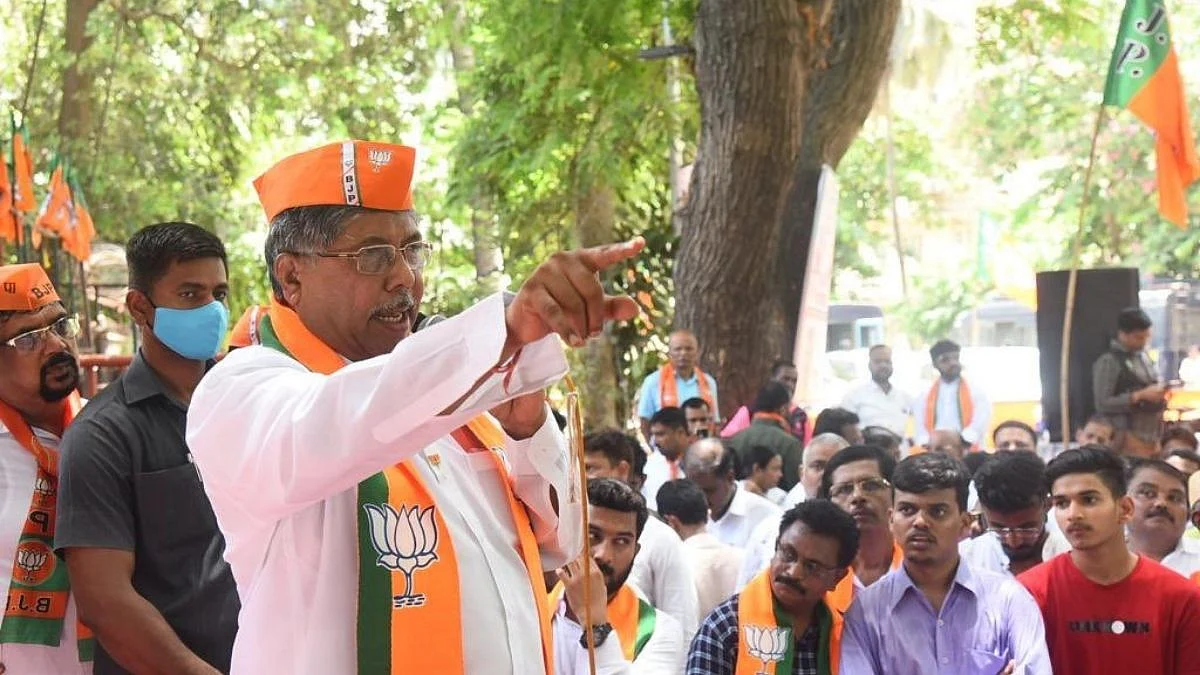 'इम्पिरिकल डाटा, ट्रिपल टेस्ट म्हणजे काय, हे उद्धव ठाकरे सांगतील का?'
