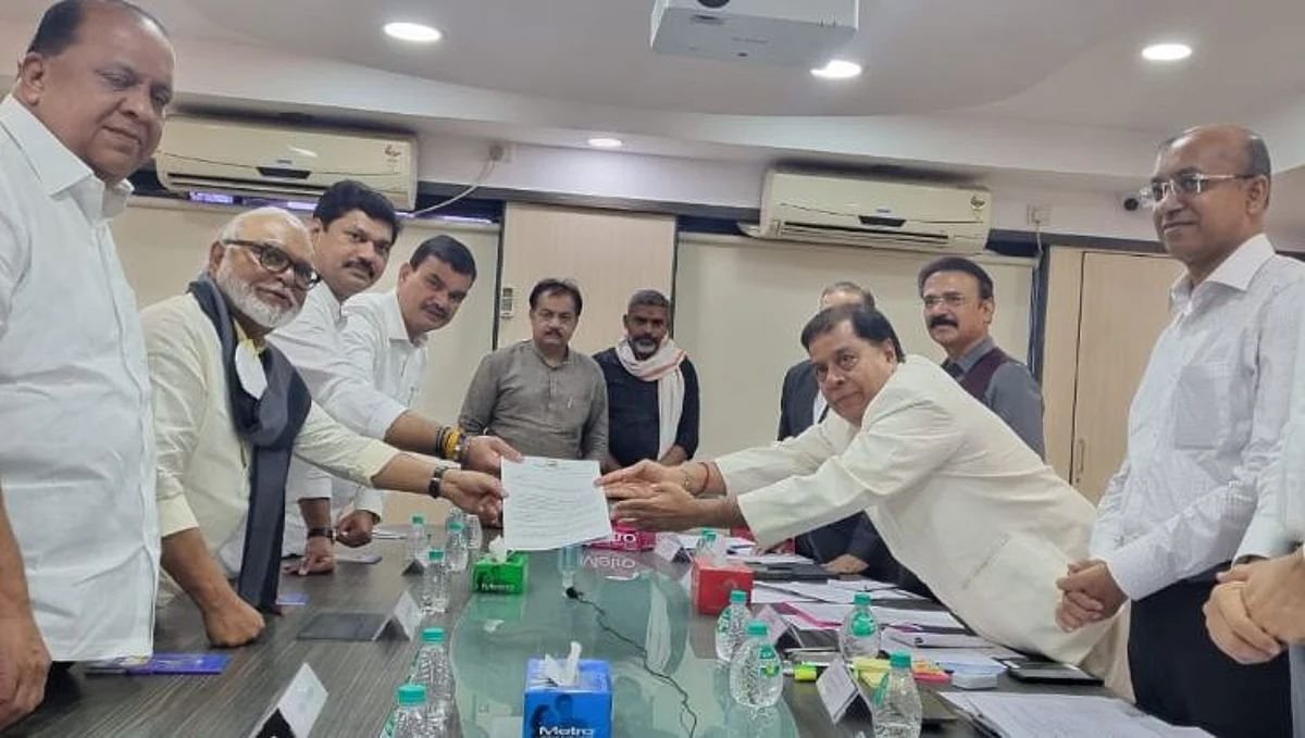 राष्ट्रवादी काँग्रेसच्या शिष्टमंडळाने घेतली मागासवर्गीय आयोगाची भेट
