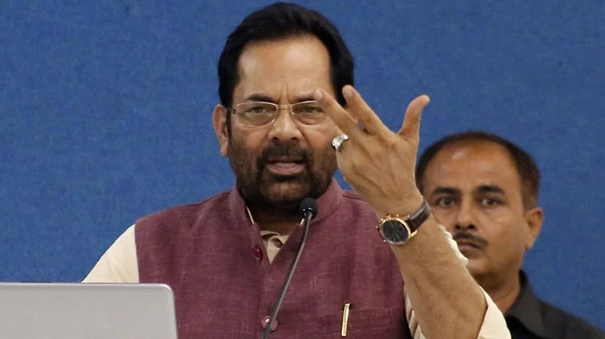केंद्रीय मंत्रिमंडळातून नक्वींना डच्चू? एकमेव मुस्लिम चेहराही 'आऊट' होण्याची चिन्हे