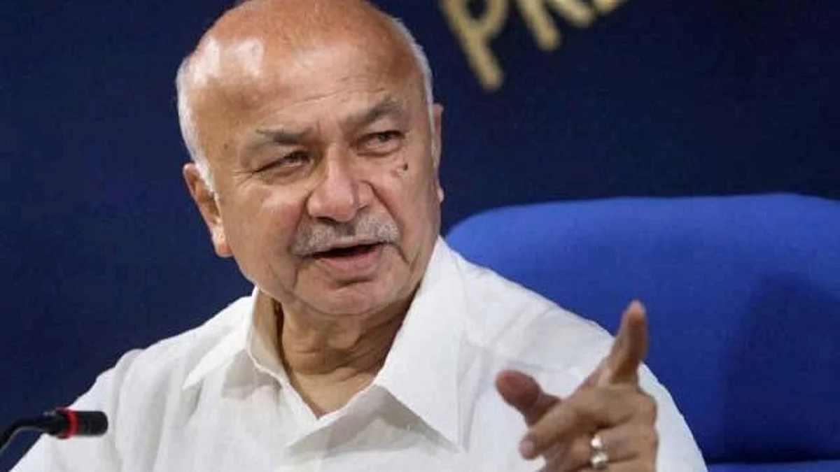 मोठी बातमी : राष्ट्रपतीपदासाठी सुशीलकुमार शिंदेंचे नाव पुढे; काँग्रेसश्रेष्ठींच्या निरोपानंतर दिल्लीत दाखल!