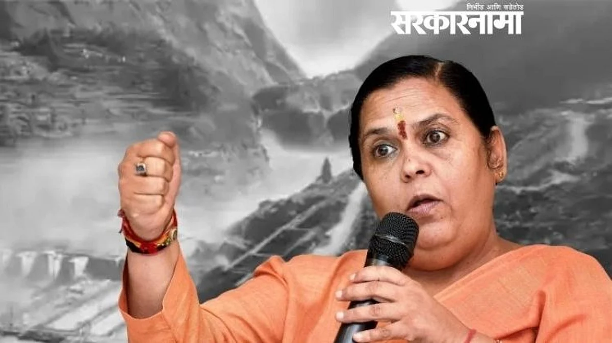 उमा भारतींनी दारूच्या दुकानावर फेकले शेण