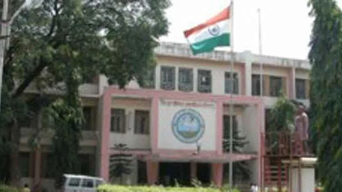 ZP अध्यक्षांवरील टक्केवारीचा आरोप; पंचायत राज समिती म्हणते 'ते आमच्यापर्यंत आलंच नाही!'