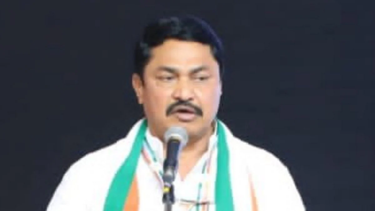 पाकिस्तानला कोरोनाची लस नेऊन देणारेच हिंदू-मुस्लीम वाद लावून देत आहेत...