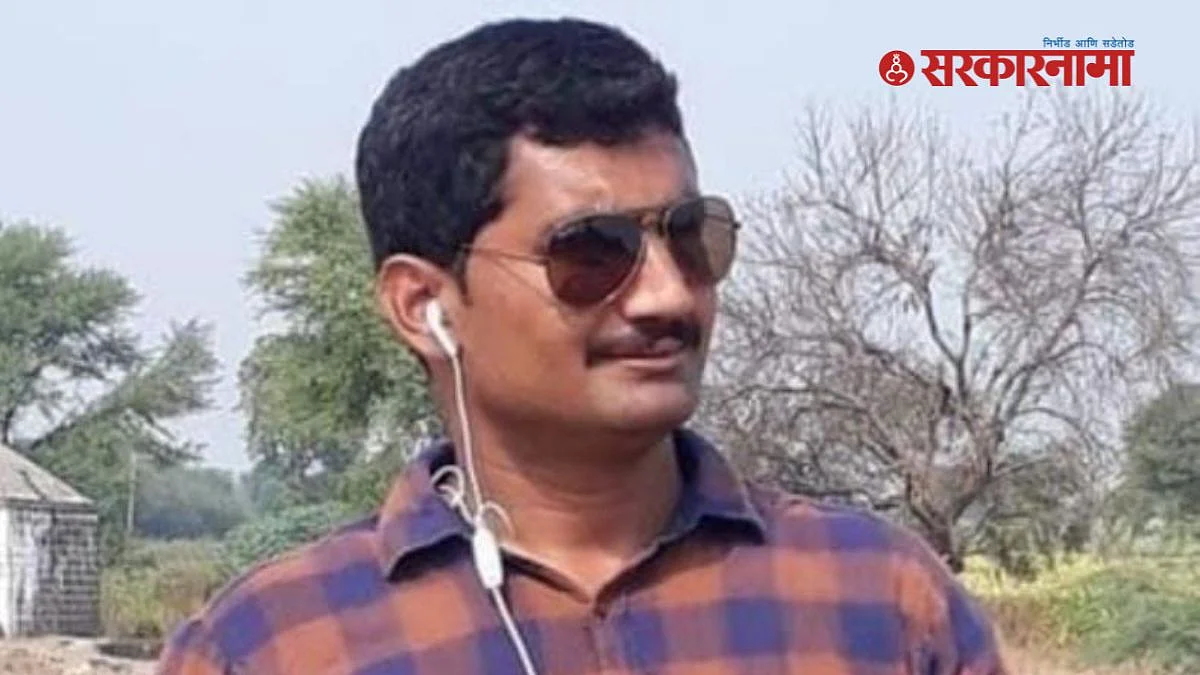 वाळूचे तीन टिप्पर चालवण्यासाठी २१ हजारांची लाच स्वीकारताना पोलिसाला पकडले