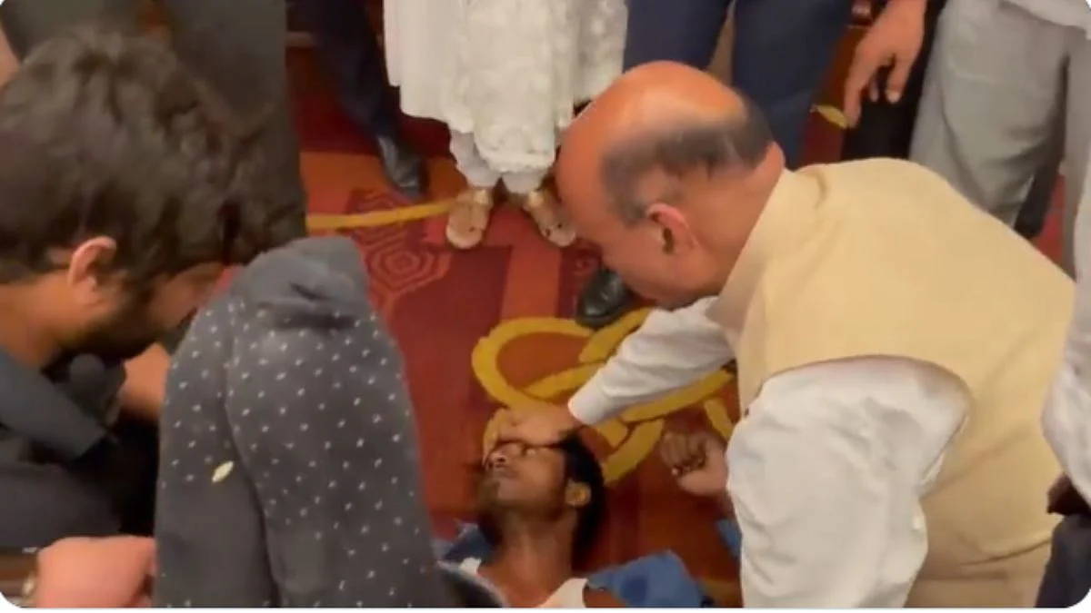 अन्... केंद्रीय राज्यमंत्री डॉ. कराड त्याच्यासाठी देवदूतासारखे धावून आले