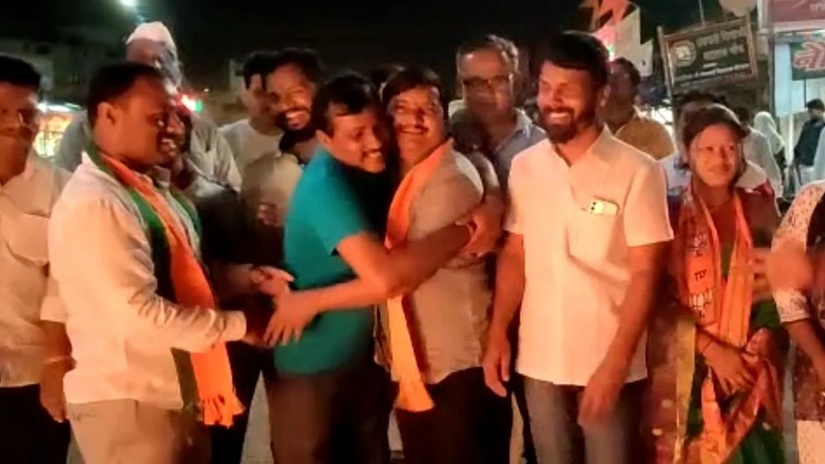 कर्डिलेंचा तो ठराव आला राम शिंदेंच्या कामी : भाजप कार्यकर्त्यांत जल्लोष
