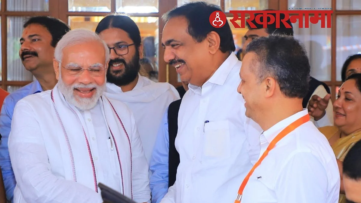 हसतमुख जयंत पाटलांचा हात हातात घेत नरेंद्र मोदींनी विचारले, क्या आप.....