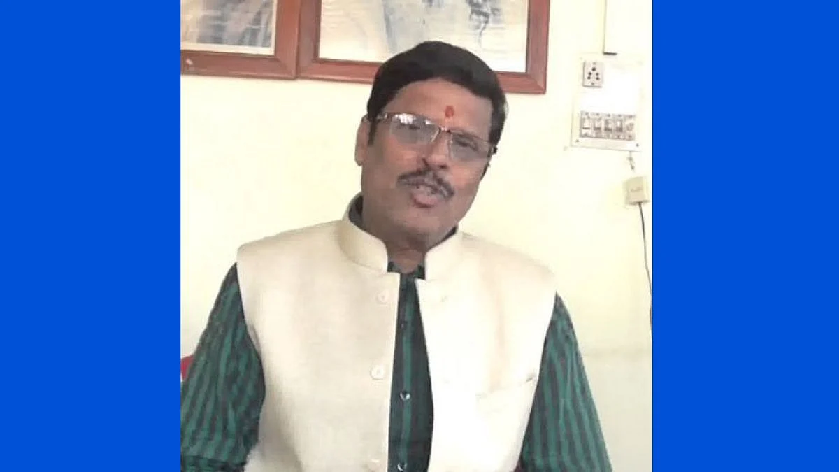 Girish Vyas