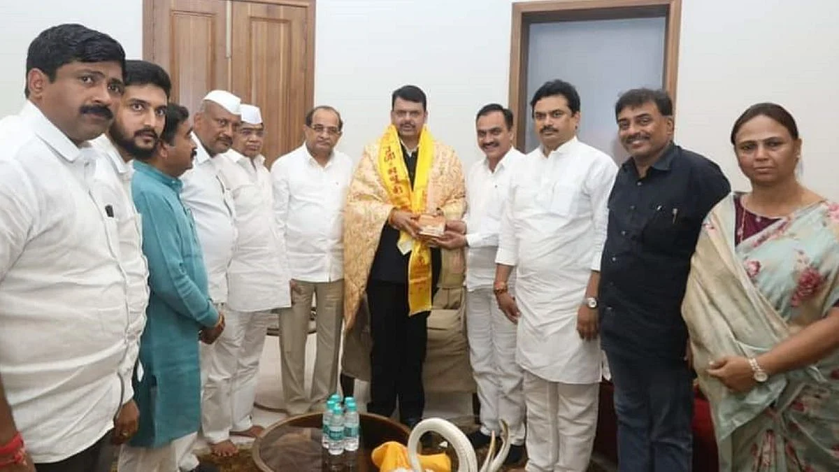 Arun Mundhe, Vivek Kolhe, Jalindar Wakchaure, Balasaheb Murkute, Shivajirao Kardile, Radhakrishna Vikhe Patil, Devendra Fadnavis, Rajendra Gondkar, Ram Shinde, Mahendra Gandhe, Monica Rajale
