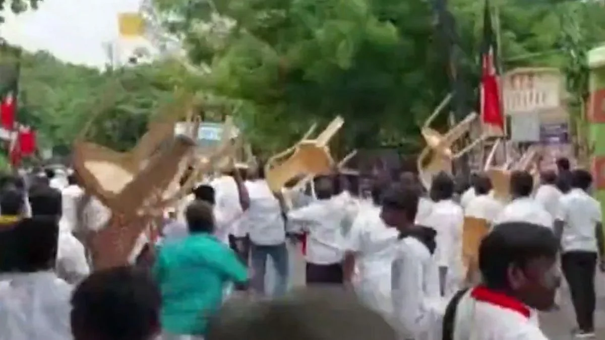 AIADMK Latest Marathi News