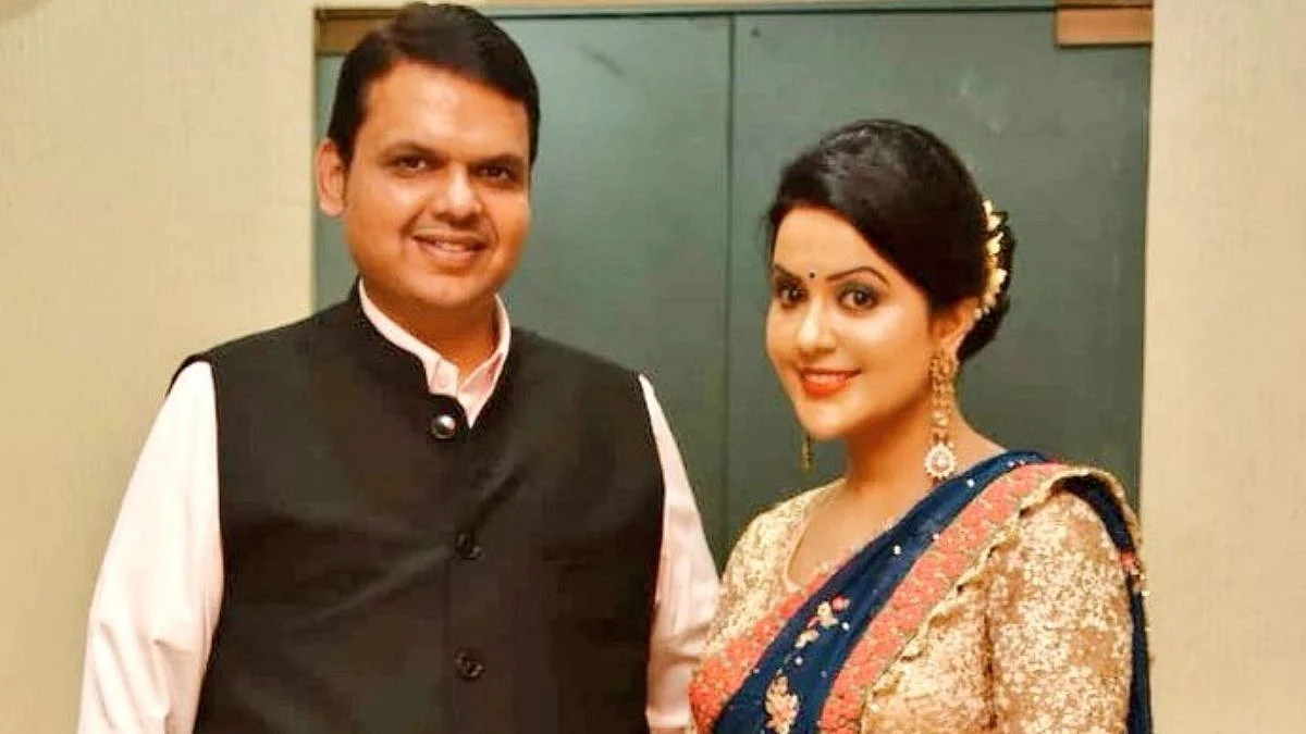 Devendra Fadnavis, Amruta Fadnavis Latest News