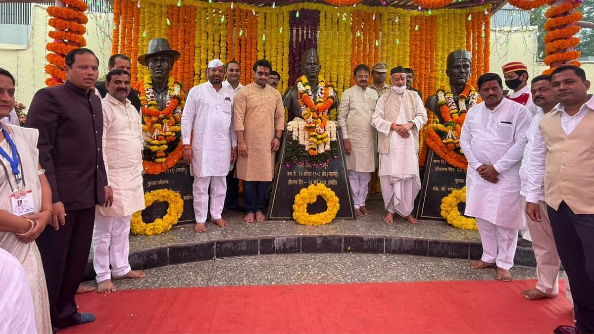 Bhagat Singh Koshyari, Amol Kolhe, Dilip Mohite