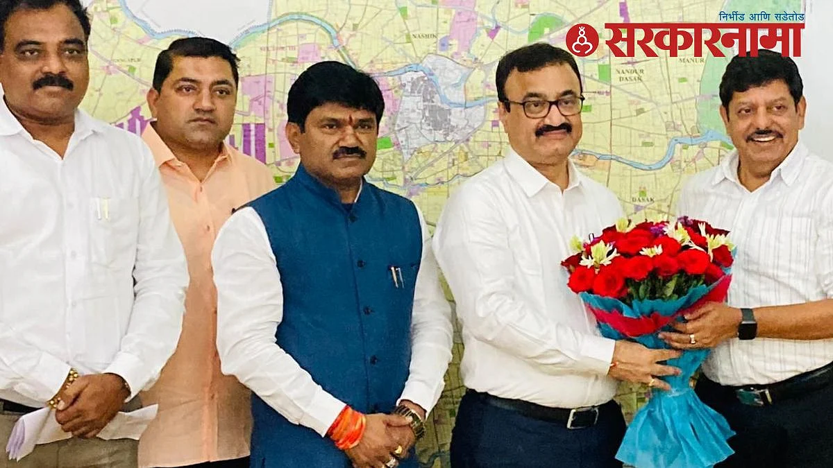 Eknath Shinde group`s leaders at NMC