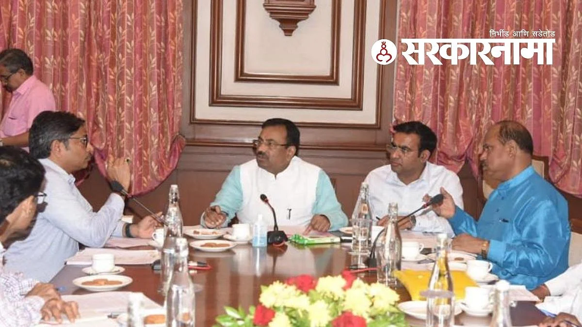 Sudhir Mungantiwar, Dr. Parinay Fuke and others.