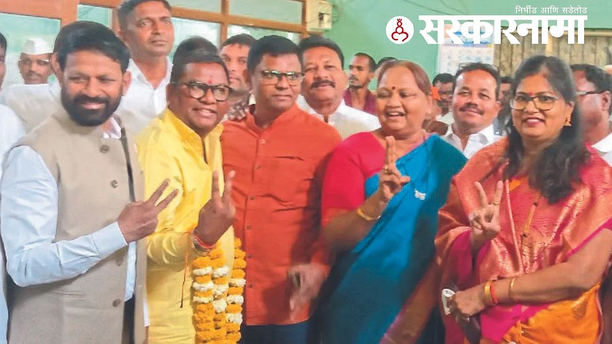 Bharat Gavit with supporters