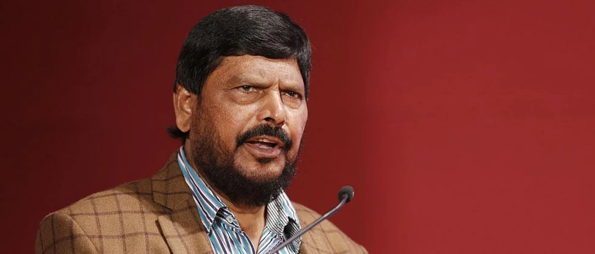शिवसेनेकडून स्मारकाचे अशुद्धिकरणच; असे वर्तन शिवसेनेला न शोभणारे....