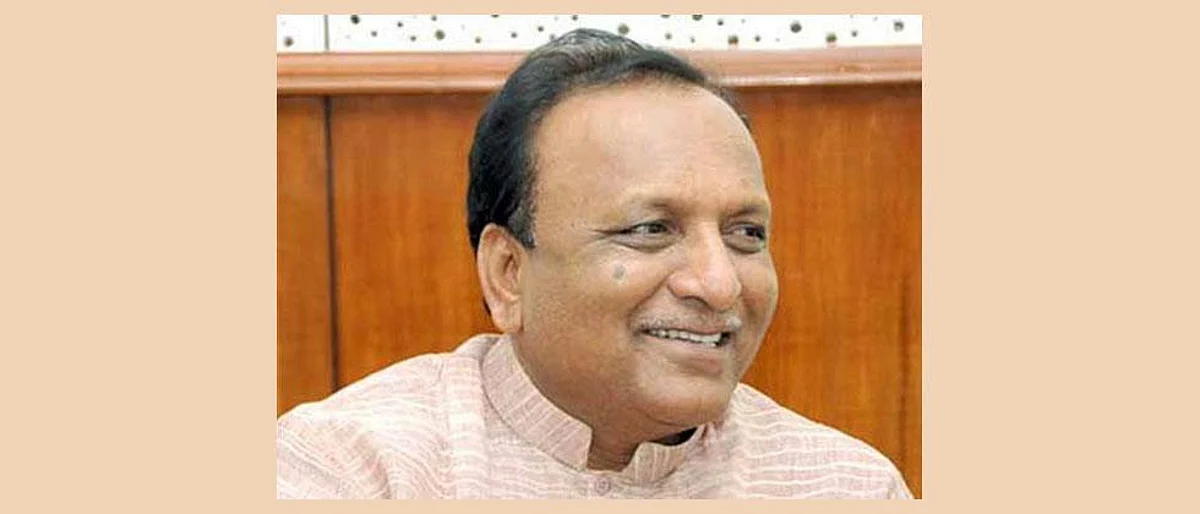 कोणाच्या नातवाचा सातबारा खराब होतोय, हे शोधा...