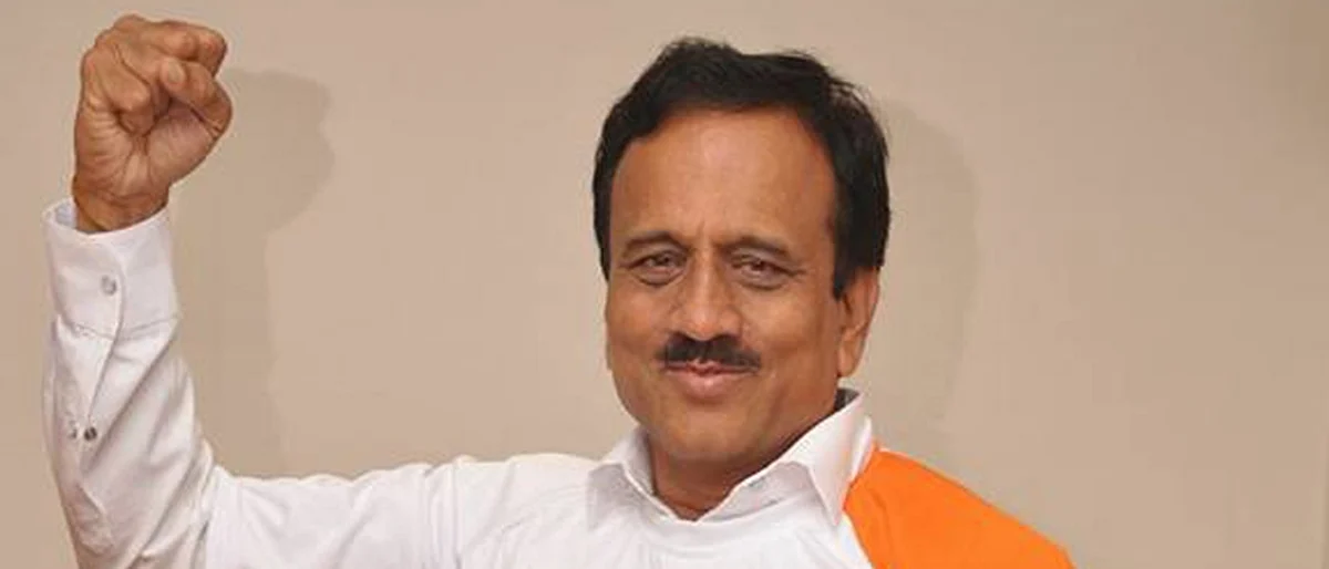 मी राजकारणातला कुस्तीपटू; बाहेर काढण्यात, ओढण्यात पारंगत! गिरीश महाजनांची टोलेबाजी
