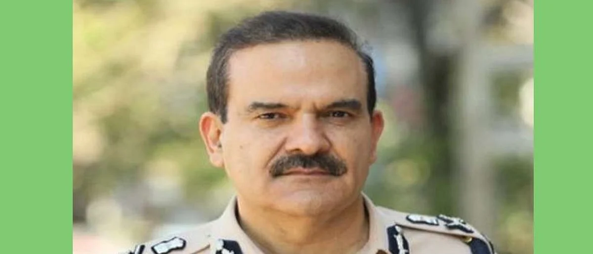 परमबीरसिंहाच्या सनसनाटी आरोपांमुळे भाजपच्या हाती मिळाले आयतेच कोलीत