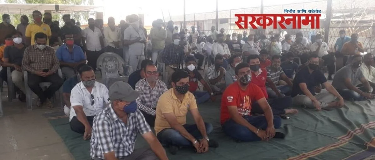 मुख्यमंत्री सहकार्यही मागतात अन् गुपचूप पोटात खंजीर खूपसून लॉकडाउनचे निर्बंधही लावतात