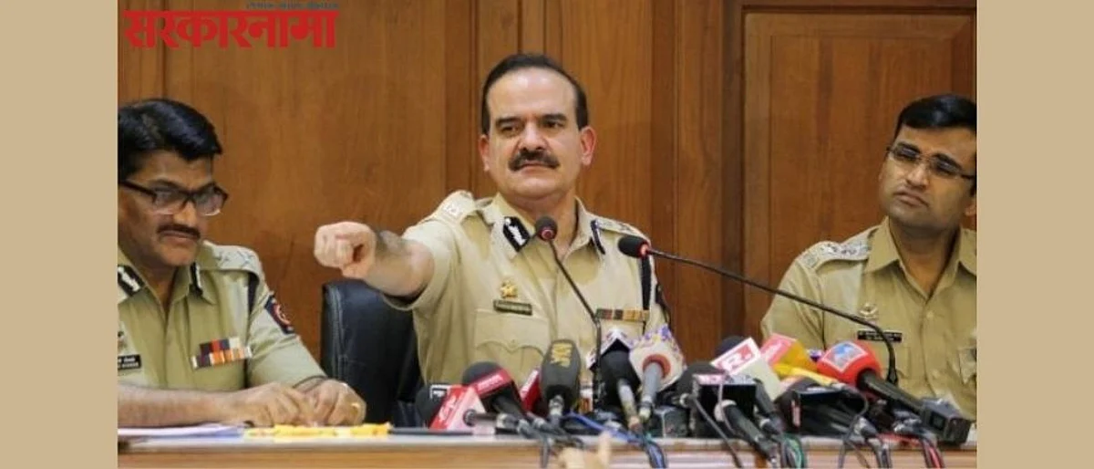 परमबीरसिंग यांच्या वतीने `कझिन`ने दोन कोटी रुपयांची लाच मागितली होती... : पोलिस निरीक्षकाचा आरोप