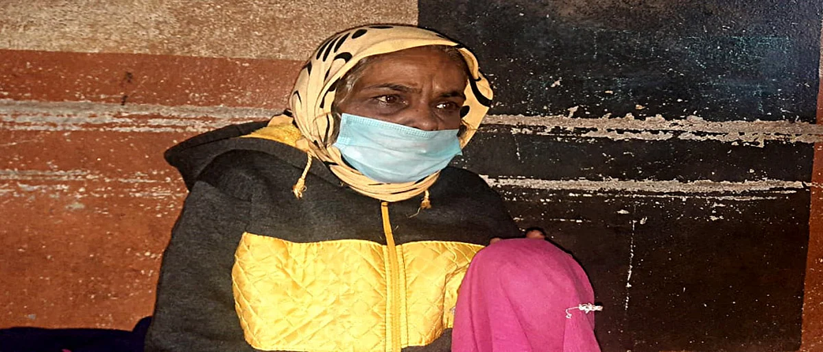 माझं मुंडक तेवढं बाहेर होतं...चोवीस तास चिखलात रूतलेल्या सरसाबाईंची थरारक कहानी....
