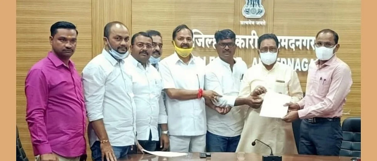 लोकप्रतिनिधी व तहसीलदार यांच्या वादात जनता वेठीला धरू नका