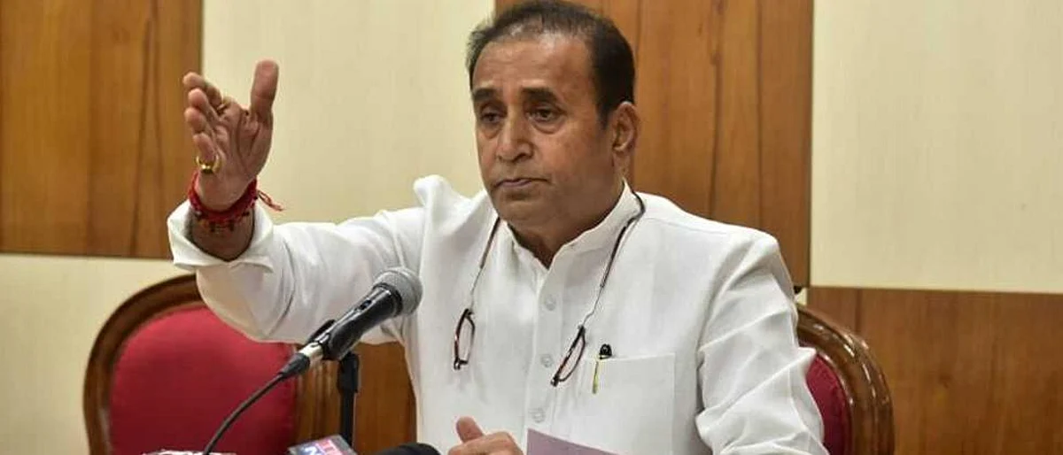 ईडीनं चौथं समन्स पाठवलं अन् देशमुखांना धक्का बसला!