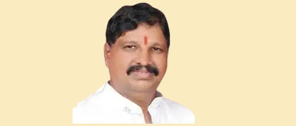 `शिवसंपर्क`च्या माध्यमातून जुन्या-नव्यांचा मेळ घालण्याचा कोरगावकरांचा प्रयत्न