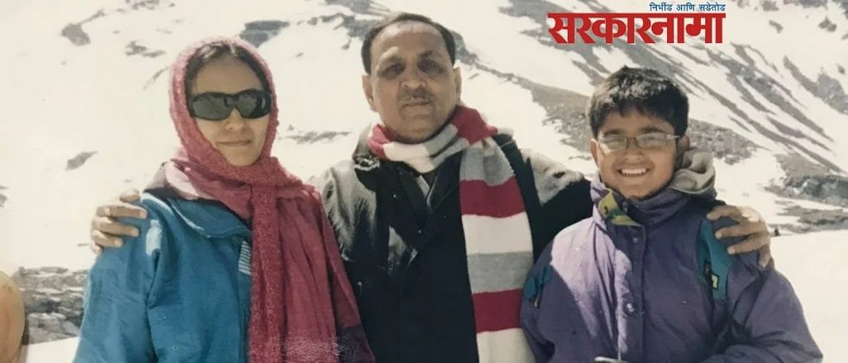 रुपानींच्या राजीनाम्यानंतर मुलगी म्हणाली...मोदींच्याही आधी माझे वडील तेथे पोहोचले होते