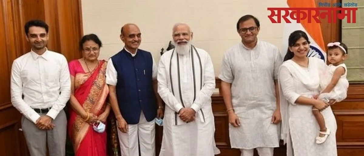 डाॅ. कराडांच्या मुलांना मोदी म्हणाले, तुम्ही पण डाॅक्टर आहात का?