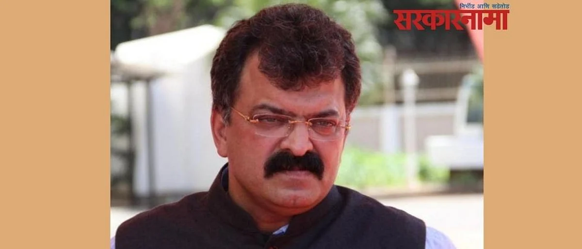 `एसटी आंंदोलनातील नेत्यांनी कर्मचाऱ्यांची केली लूट`