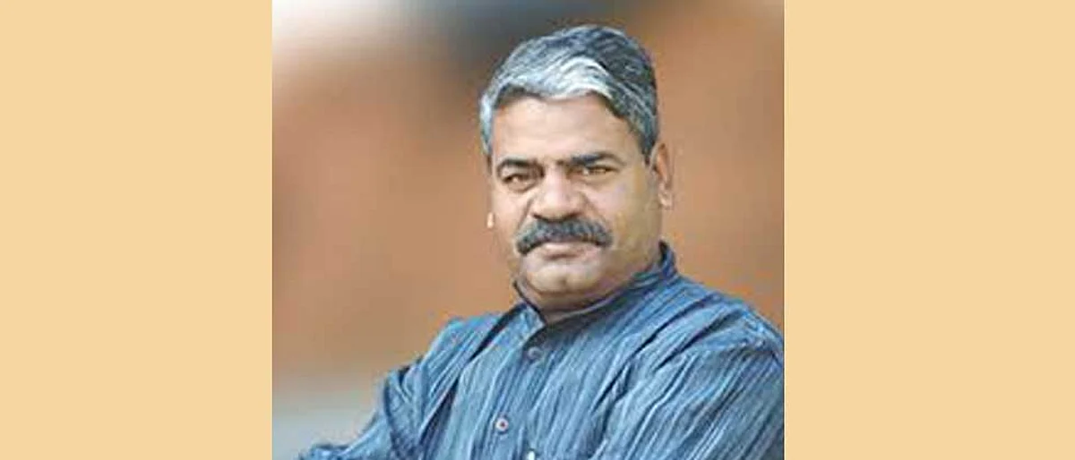 शिवसैनिक म्हणतात, 'शिवाजीराव आढळराव यांना विधान परिषदेवर संधी द्या'