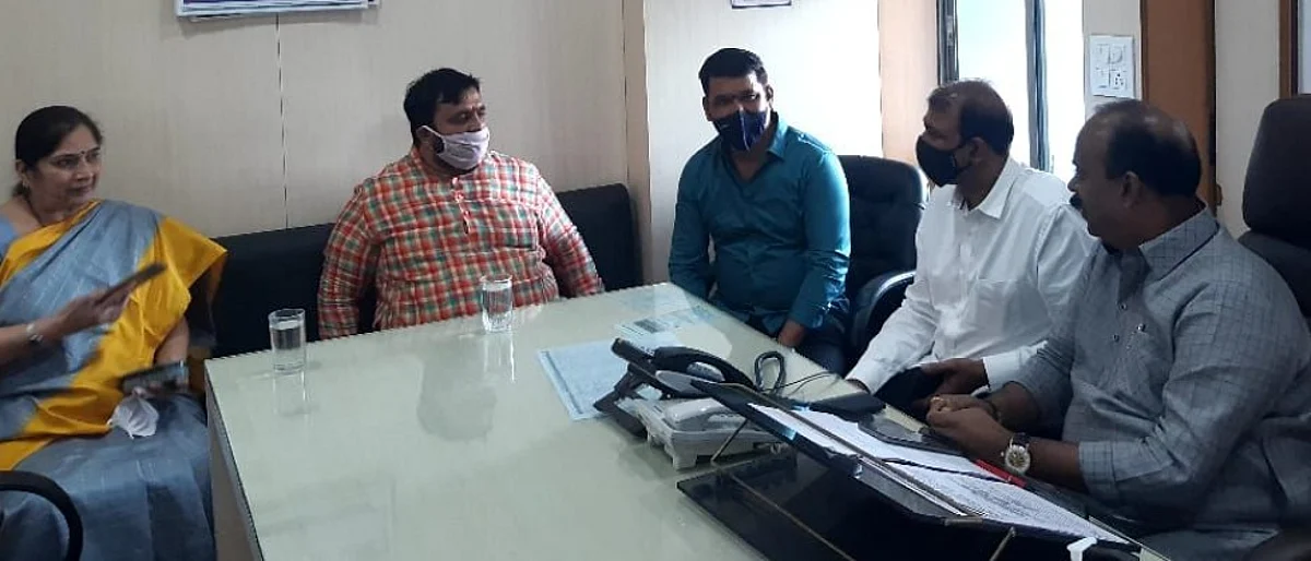 अजितदादांना महेशदादांचा फोन.. केशव घोळवे उपमहापैारपदी बिनविरोध