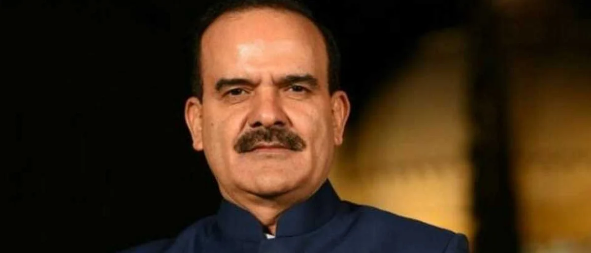 परमवीरसिंग यांच्यावर `लेटर बाॅम्ब` : हजारो कोटींची माया जमविल्याचा यादीसह आरोप