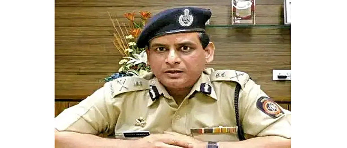 वझेंमुळे गंगा उलटी वाहिली; डीजीपींना व्हावे लागले सीपी