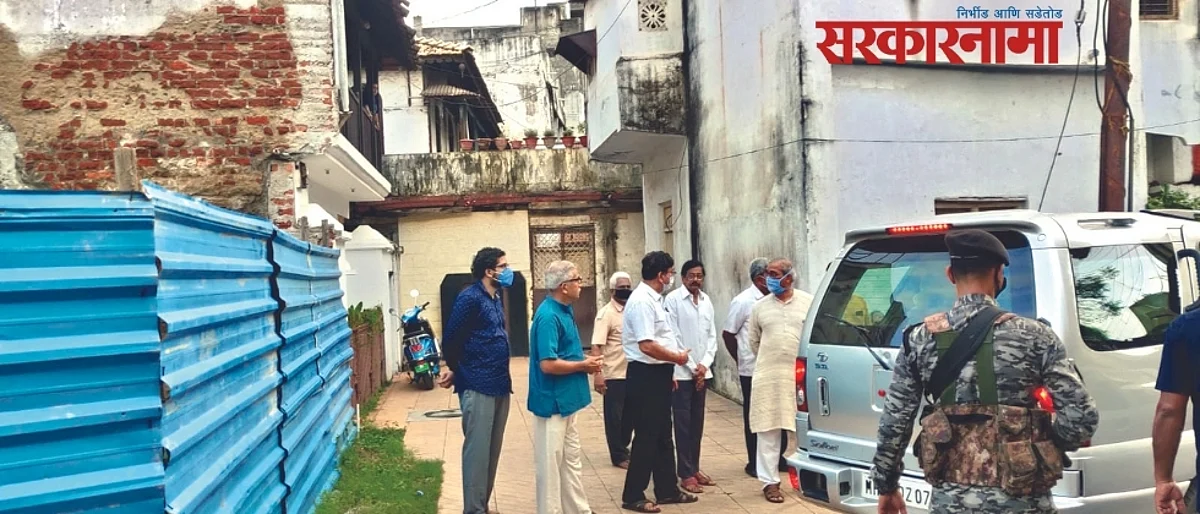 माजी सरन्यायाधीशांना बघायची होती जुनी वास्तू, मात्र अनेकांच्या भुवया उंचावल्या...